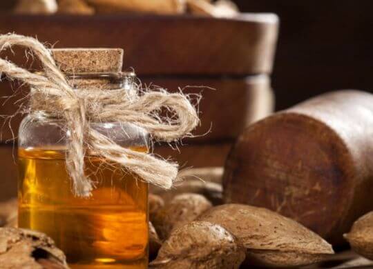 32-Amazing-Benefits-Of-Almond-Oil-For-Skin-Hair-And-Health
